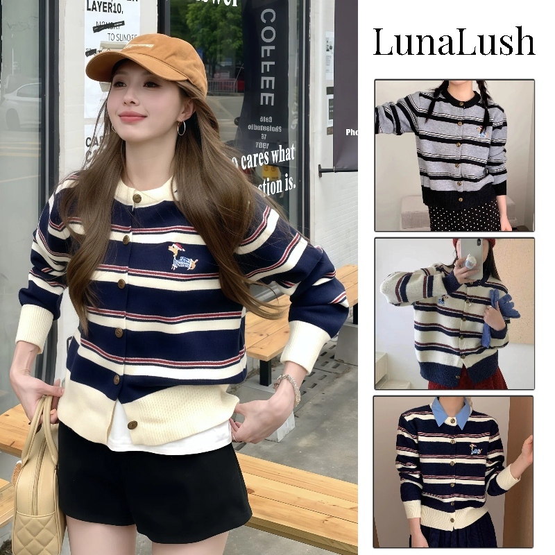 LunaLush✨เสื้อคุณภาพดี เสื้อสเวตเตอร์ลายสตรีป เสื้อแขนยาว คอกลม ลายหมาเล็ก สไตล์เกาหลี “Z-F111”