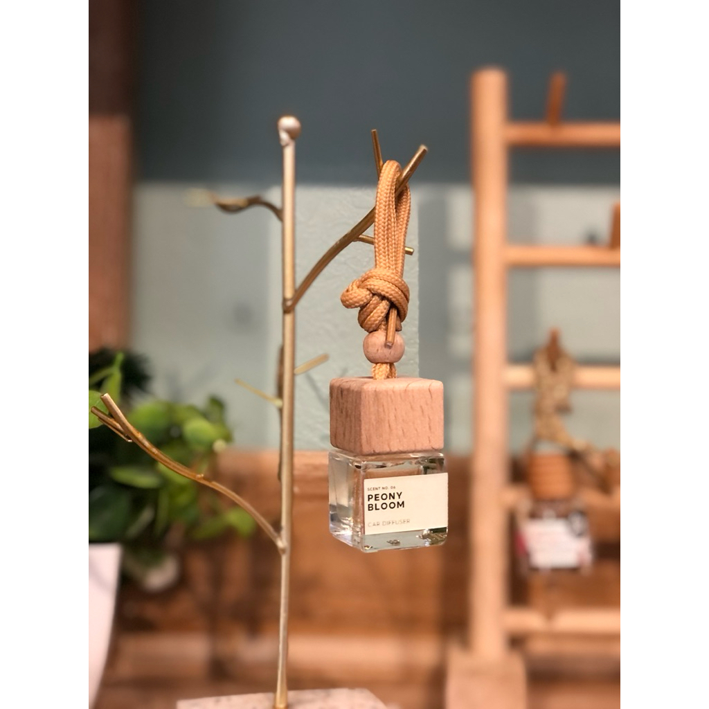 Bombomroom  Car diffuser น้ำหอมปรับอากาศในรถยนต์ เกรดพรีเมียม ขนาด 8 ml