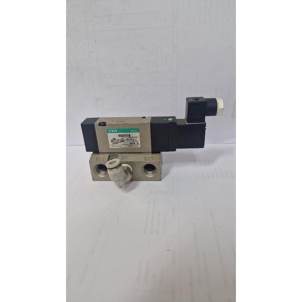 4KB210-08-B-DC24V (CKD)– Solenoid Valve โซลินอยด์วาล์ว 5/2 (Single Coil) แรงดันไฟ DC24V สินค้าคงเหลื