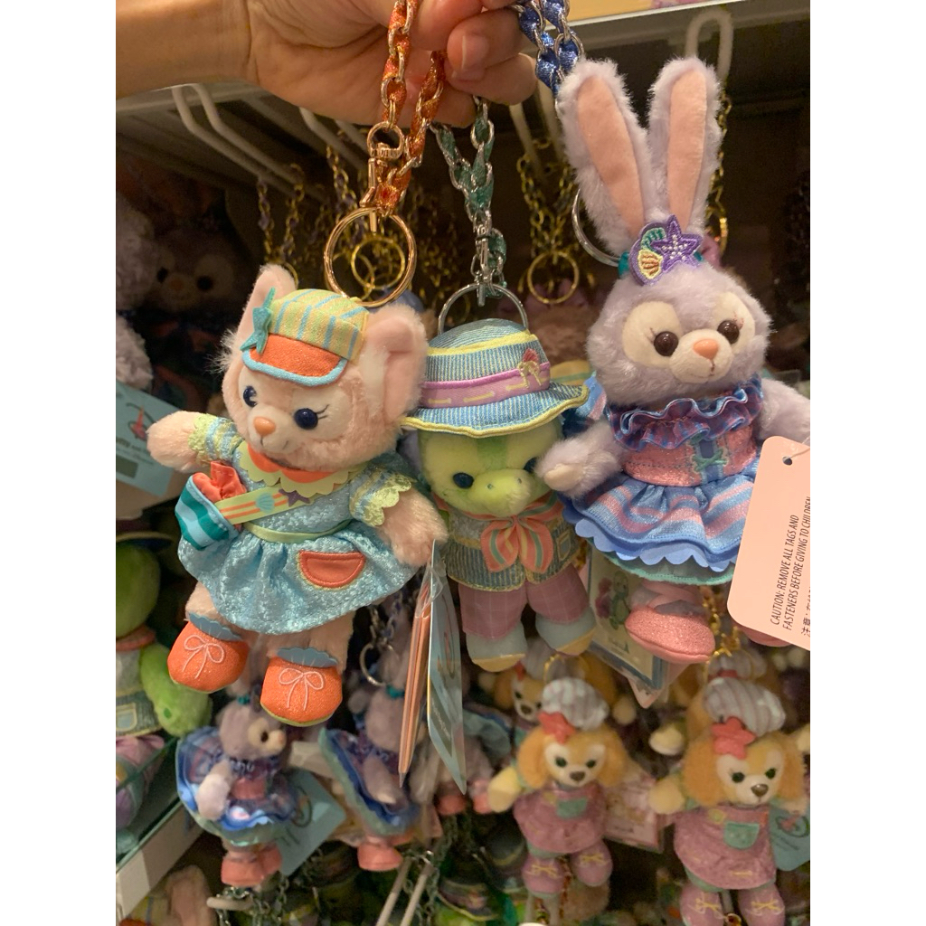 พร้อมส่งจากไทย🌈พวงกุญแจตุ๊กตาดัฟฟี่แอนด์เฟรนด์คอลพาเหรด*ลิขสิทธิแท้ฮ่องกงดิสนีย์แลนด์