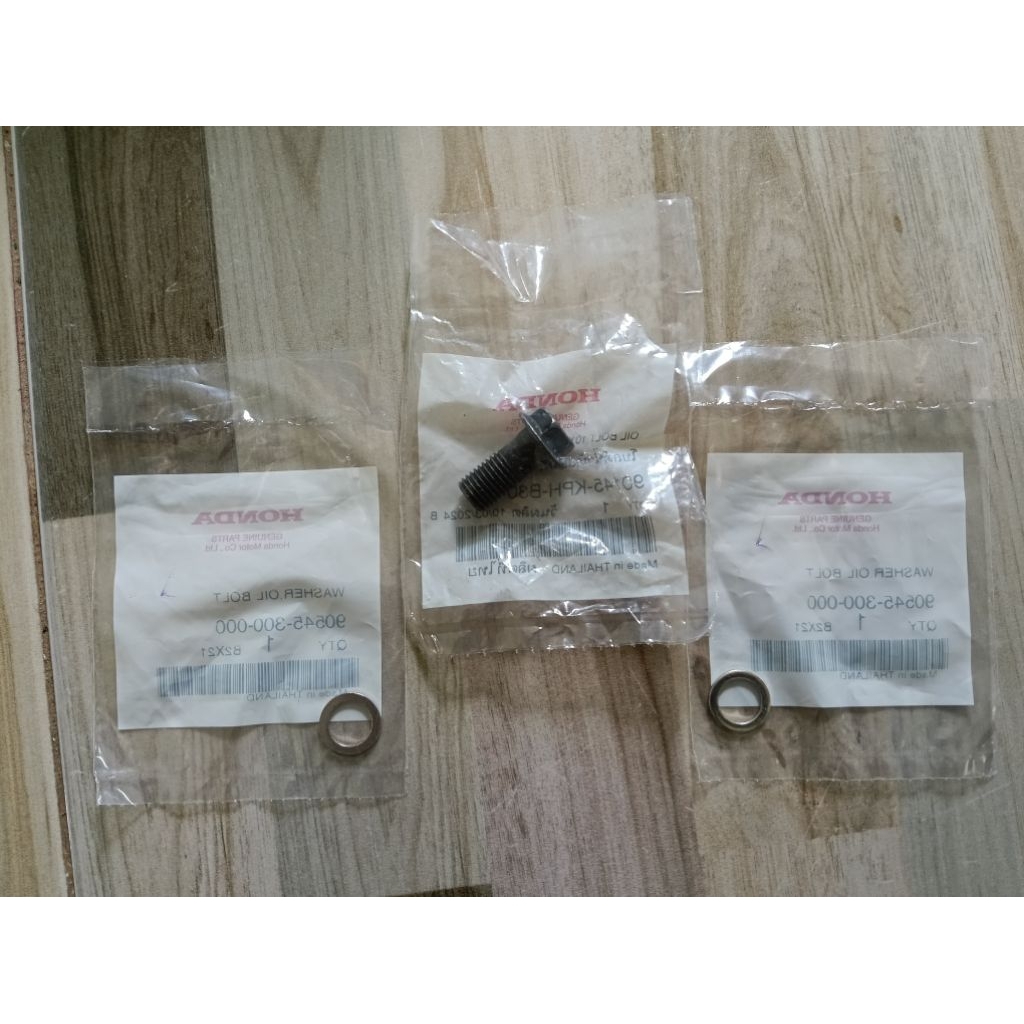 น็อตยึดสายน้ำมันเบรค HONDA Wave125/Wave110/(Waveรุ่นใหม่ใส่ได้ทุกรุ่น) แท้เบิกศูนย์ 90145-KPH-B30/90