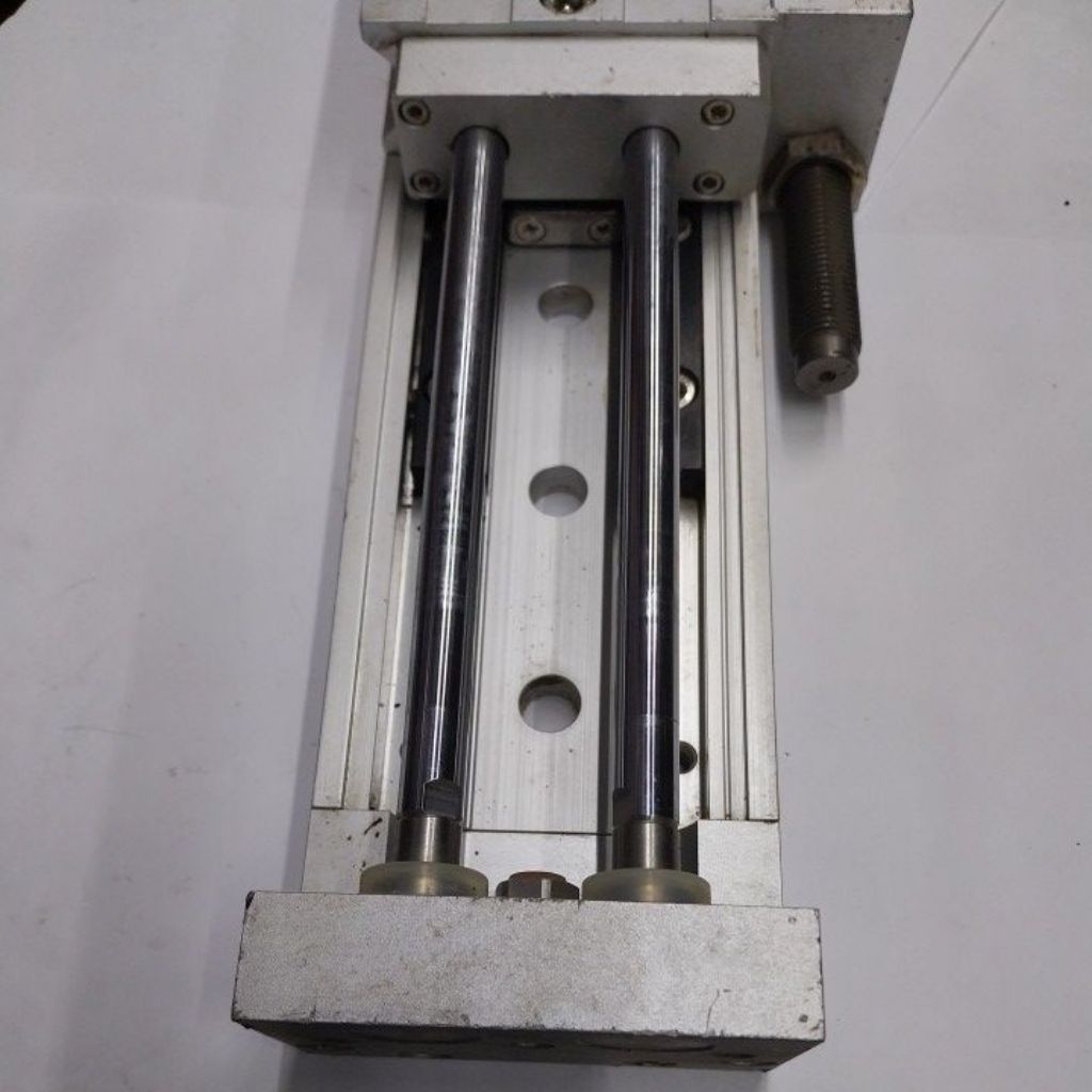 กระบอกลมเทเบิ้ล 13-MXS20-150B SMC JAPAN เกียวใส่รูลม8M มือสอง