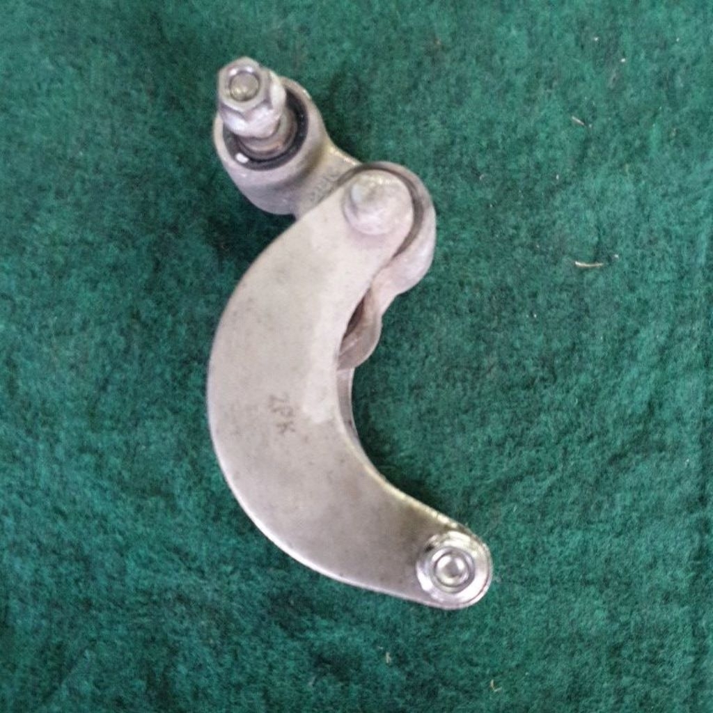 กระเดื่องโช๊คหลัง R15ตัวเก่ากระเดื่องโช๊คหลัง R15ตัวเก่า