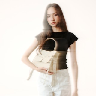 Marroque Judy White cream กระเป๋าสะพายหนังแท้ Judy .สี White…