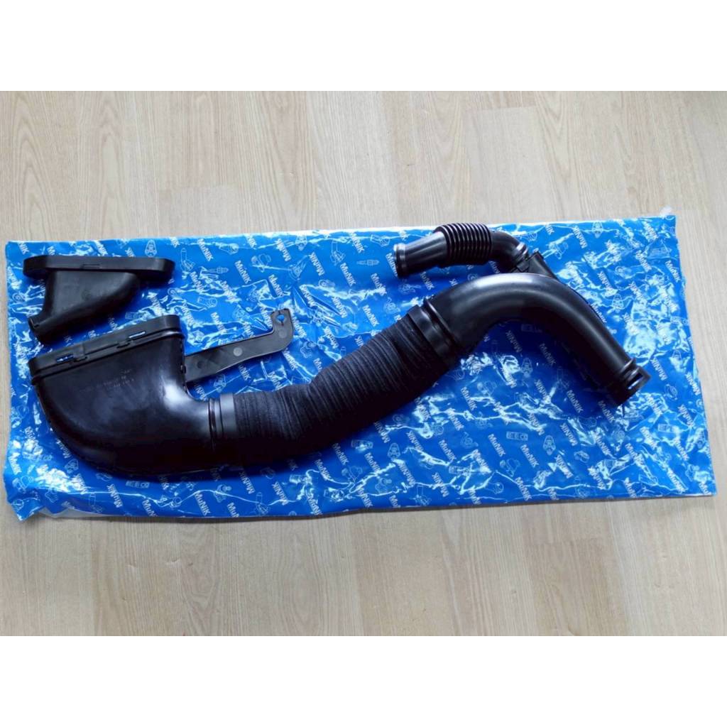 ท่ออากาศเข้าหม้อกรอง Mercedes - Benz GLE/W166 ML250 CDI/GLE250d เครื่อง OM651 ดีเซล