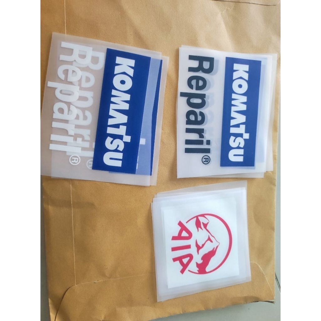 ตัวรีดติดเสื้อ แผ่นรีดติดเสื้อ สปอนเซอร์ติดเสื้อ โลโก้ติดเสื้อ GS /AIA /Reparil /Komatsu #อาร์มติดเส