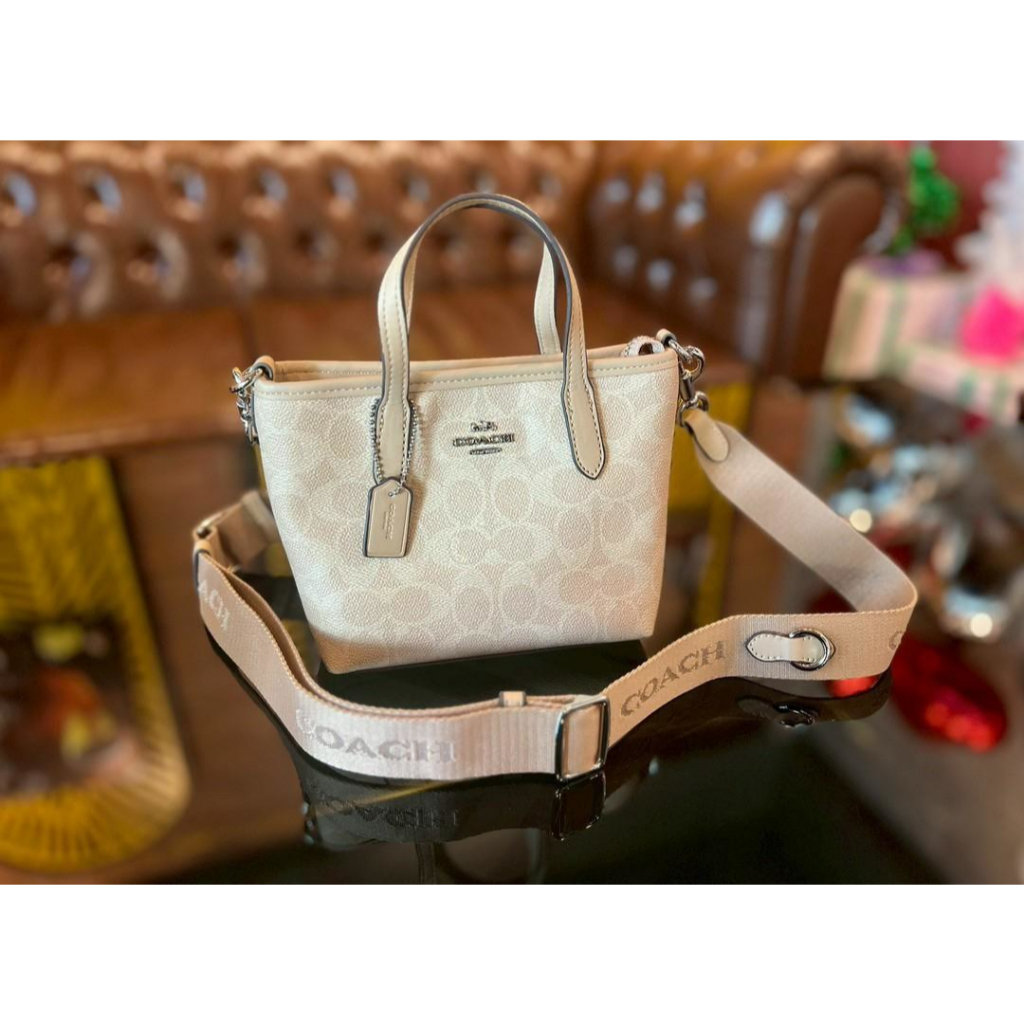 Coach City Mini Tote Bag In Signature((CW032)) [สินค้า Outlet]