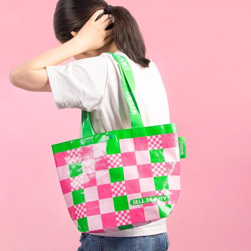 A060 ถุงช็อปปิ้งขนาดเล็ก พิมพ์ลายน่ารักสีสันสดใส กันน้ำ จุของได้เยอะ พับเก็บ ได้มีหลายลายให้เลือก