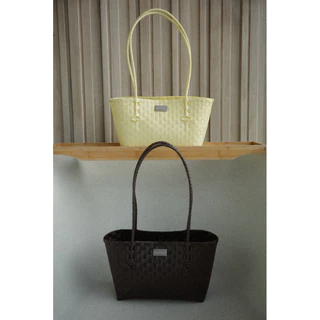กระเป๋าสาน Vida รุ่น Saan Bag สะพายข้างขึ้นไหล่ได้