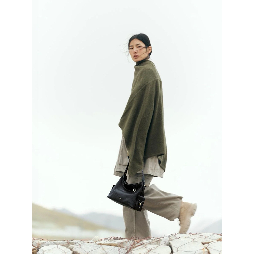 new !! songmont yore hobo size S (สีดำ)