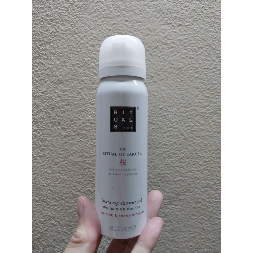 RITUALS THE RITUAL OF SAKURA FOAMING SHOWER GEL  ริชชวลล์  เจลอาบน้ำ 50 ml.