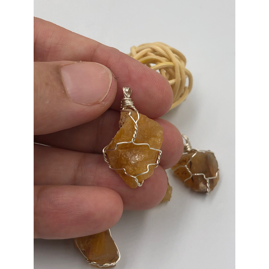 Natural Stone opal handmade pendant beautiful design🌟🤍🌟