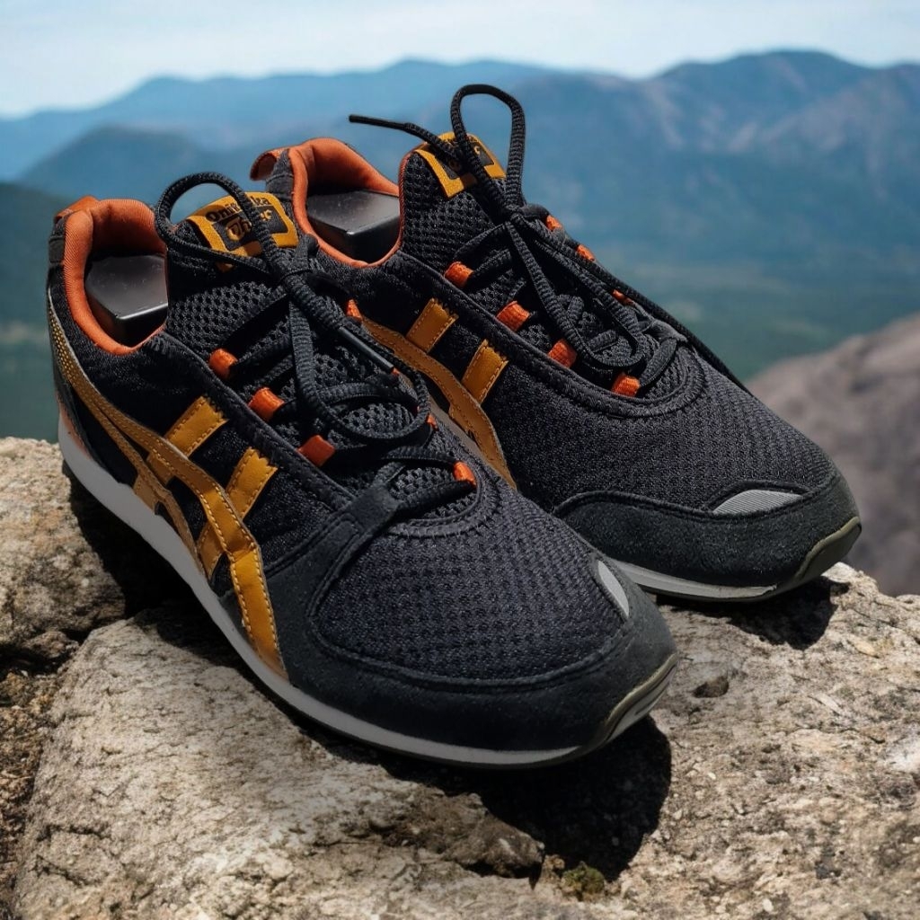 Onitsuka Tiger Shoes 'Black Yellow' City Run ขนาด 42 / 26.5cm สวย พื้นเต็ม