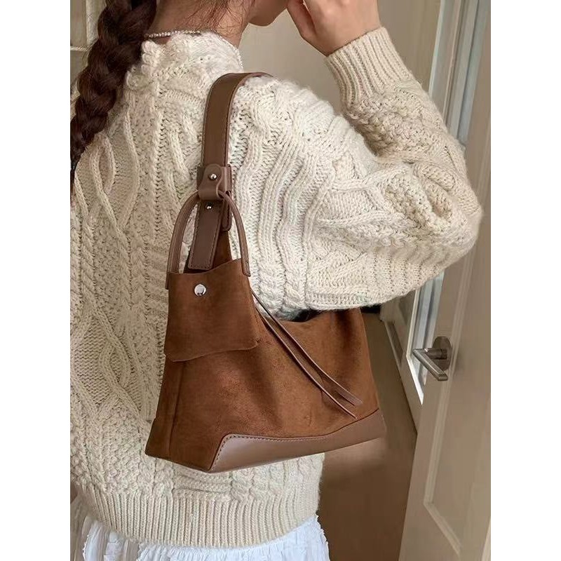 Mu Mu Brand “6209“ กระเป๋าสะพาย