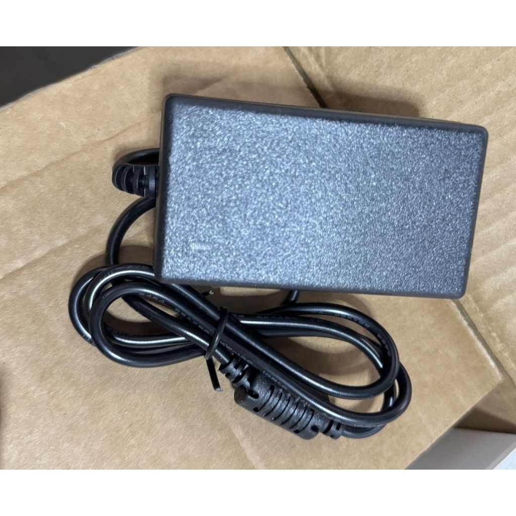 adapter แปลงไฟDC 10V-32V 2aแจ็ค2.1mm