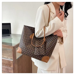 กระเป๋าถือคลาสสิกสำหรับผู้หญิง นำกระเป๋าใส่เหรียญมาด้วย Waterproof Tote Bag