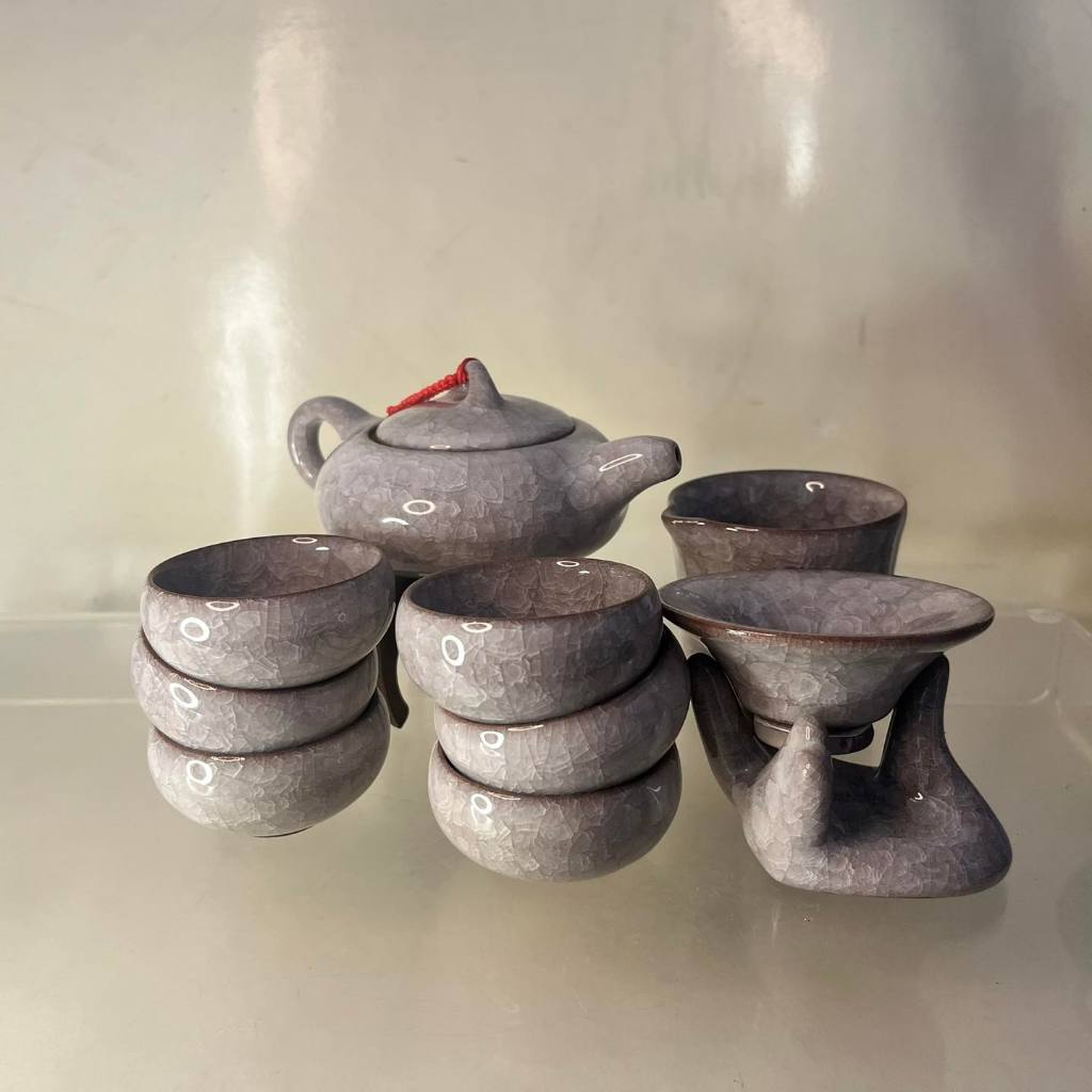 ชุดกาชงชาอี้ชิง (Yixing Teapot) แบบศิลาดลทั้งชุด “ศิลาดล” (Celadon Yixing Set)