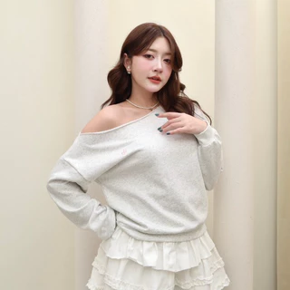 JARINYA (S-M) เสื้อปาดไหล่แขนยาวสีพื้นปัก JY (T1037)