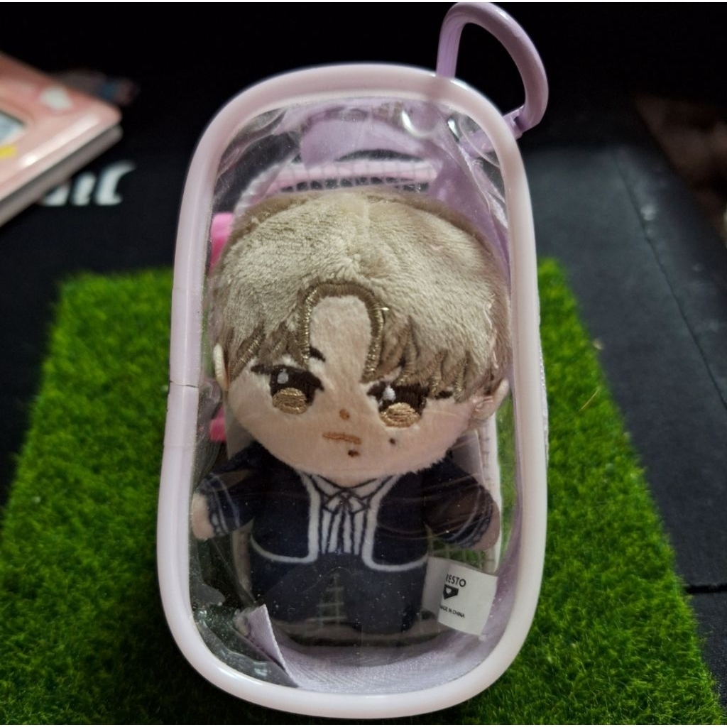 [พร้อมส่ง] Enhypen Niki Doll Given & Taken 8 cm.  ตุุ๊กตานิกิ+กระเป๋าใสใส่ตุ๊กตา ตุ๊กตาเอนไฮเพน