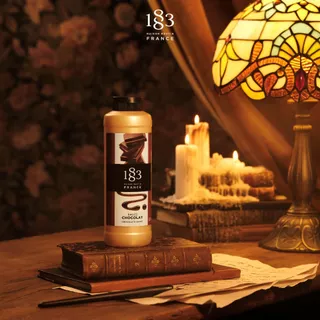 1883 ซอสช็อกโกแลต สำหรับคาเฟ่ ใช้ราดท้อปปิ้งและตกแต่ง | CHOCOLATE SAUCE 500 ml. (SKU 4707)