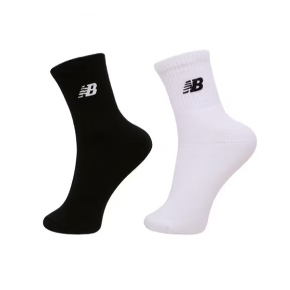 ถุงเท้ากีฬาชาย/หญิง ถุงเท้าข้อยาว คุณภาพดี ราคาถูก หนา นุ่มแฟชั่น ใส่ได้ทั้งชายและหญิง ใส่สบายใส่ออกกำลังกาย