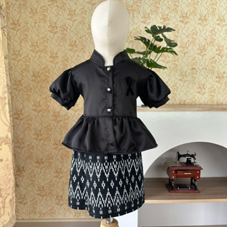 ชุดไทยเด็กผู้หญิงสีดำ เสื้อ-ผ้าถุง สินค้างานไทยพร้อมส่ง