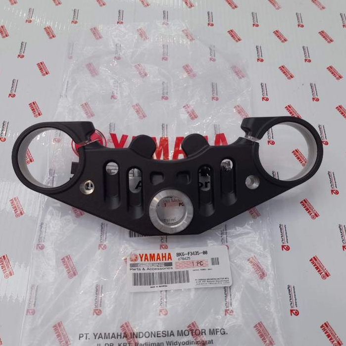 BK6F343500 แผงคอบน YZF-R15 2017-2025 ยกเว้นตัว M1 แท้ YAMAHA BK6-F3435-00