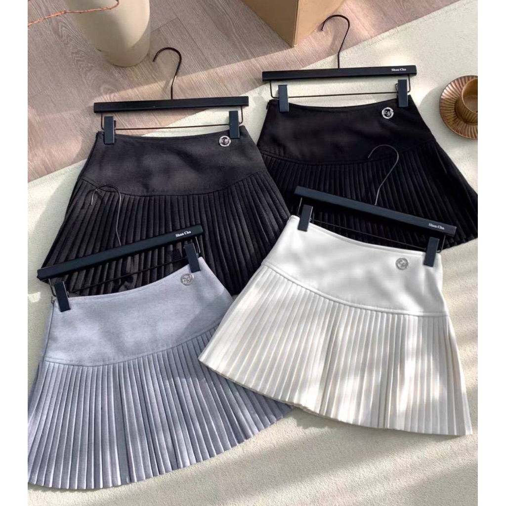 LILY งานป้าย งานนำเข้า สวยตรงปก กระโปรงน่ารักๆ ราคาเบาๆ แมทช์กับอะไรก็สวยค่า