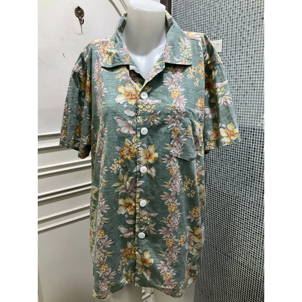 เสื้อเชิ๊ตแขนสั้รลายดอก ไซด์ XL อก 45 ยาว 28 นิ้ว