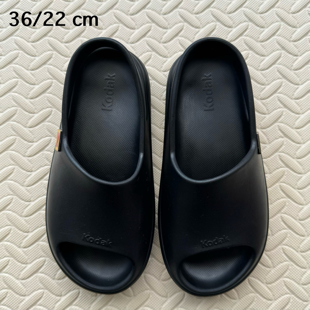 รองเท้ามือสอง k0dak รัดส้นยางสีดำ (TB49)