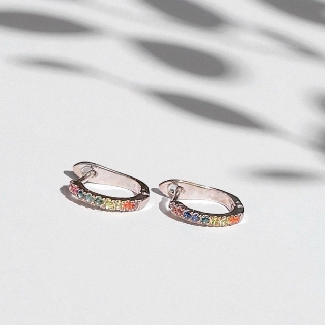 (พร้อมส่ง)ต่างหู รุ่น Classic Hoop พลอย Fancy Sapphire (silver92.5)