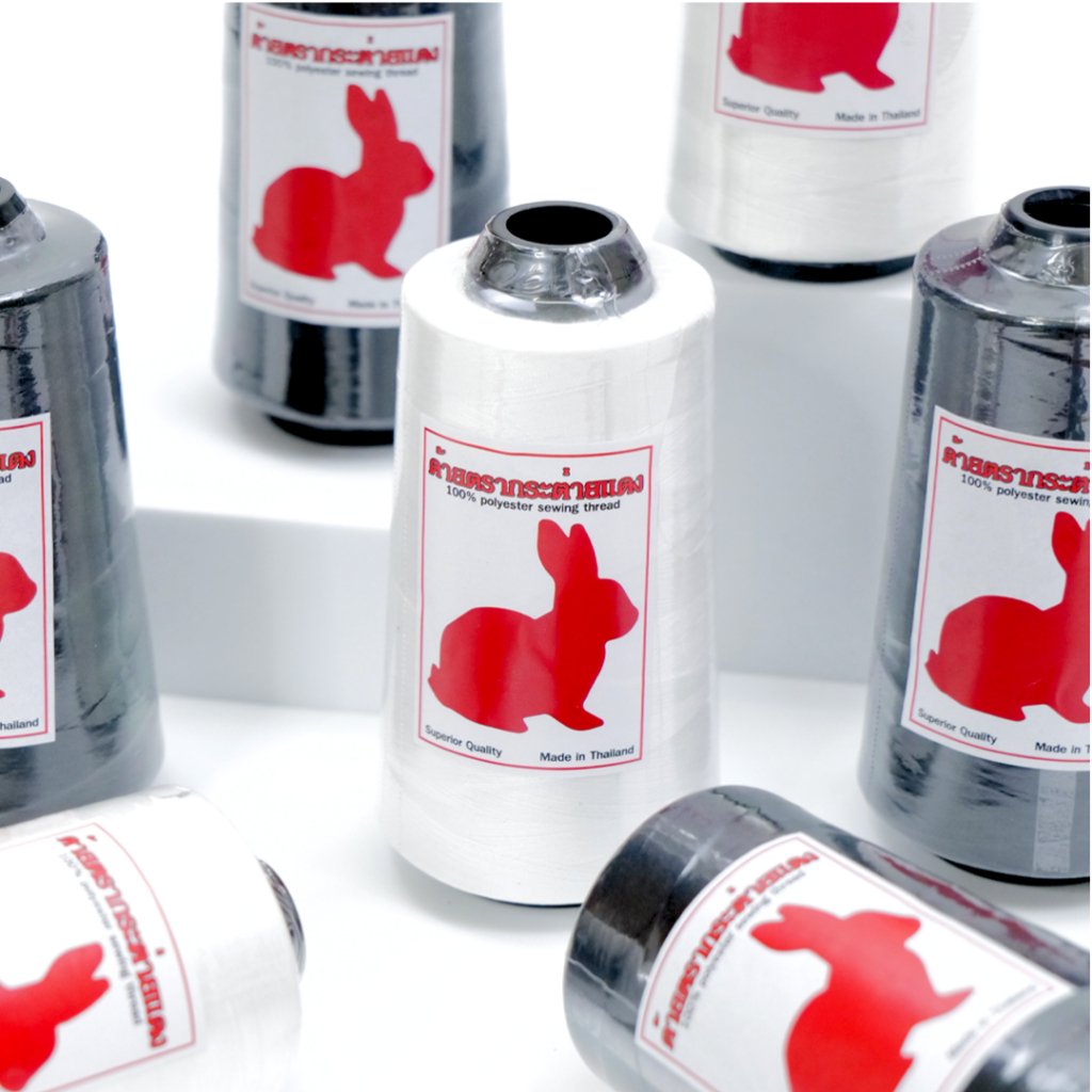 [ยกแพ็ค 6 หลอด] ด้ายเย็บผ้า ด้ายเย็บ เบอร์ 40/2 ตรากระต่ายแดง 100%Polyester คุณภาพดี