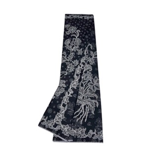 ผ้าถุงปาเต๊ะ ผ้านุ่งผู้หญิง สีดำ ลายดอกไม้ ผ้าถุงเย็บแล้ว