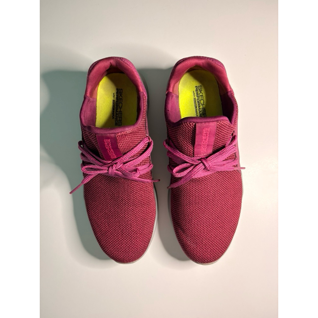 รองเท้า Skechers มือสอง