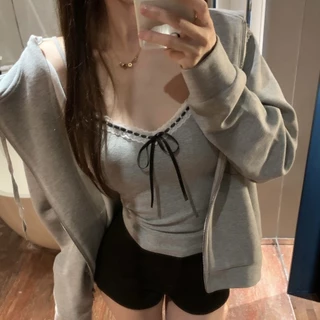 🤍เสื้อสายเดี่ยว ครอป พร้อมส่งในไทย มีฟองน้ำในตัว ดีเทลโบว์ผูกรอบขอบ สไตล์เวียดนาม เกาหลี แต่งตัวแมชชิ่งง่ายย น่ารักก#013