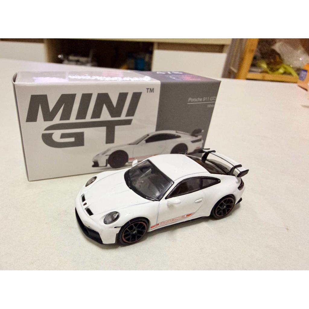 Mini GT no. 478 Porche 911 GT3