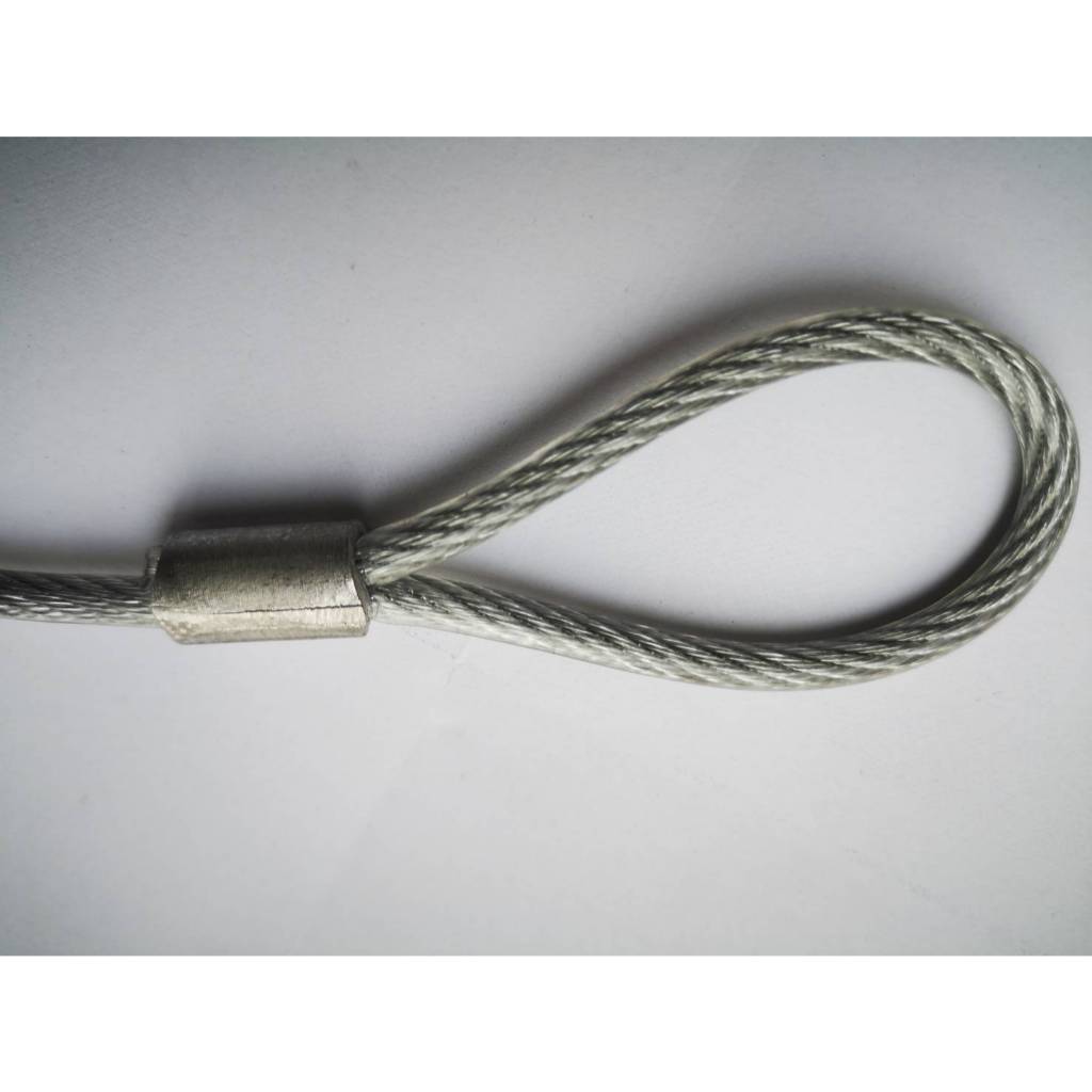 ลวดสลิงหุ้ม PVC พร้อมห่วงหัวท้าย ใช้งานเอนกประสงค์ ขนาด 5 mm. ยาว 3 m. รับแรงได้ 300 kg. ลวดสลิง
