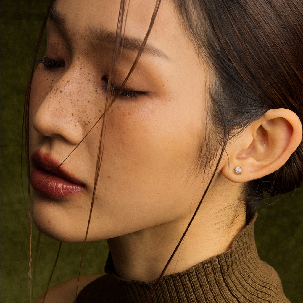 Valichain - Petite Gem Round Ear Stud