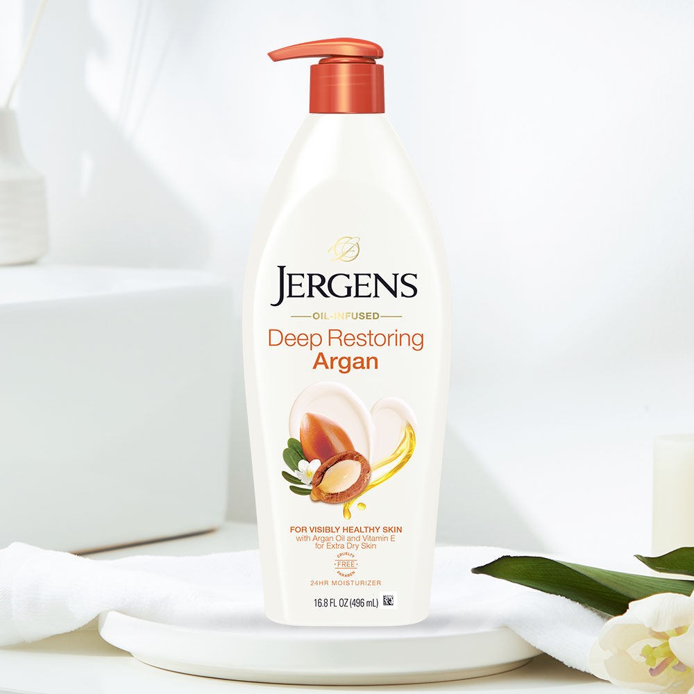 Jergens oil-infused deep restoring argen 24H moisturizer 496ml.