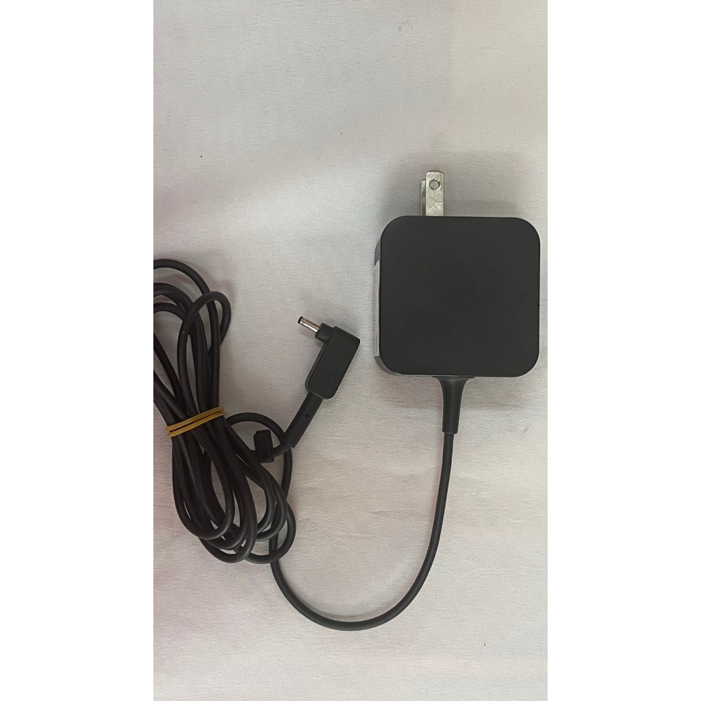 AD NB ASUS (3.0*1.1mm) 19V (45W) 2.37A  ADP- 45BW Y