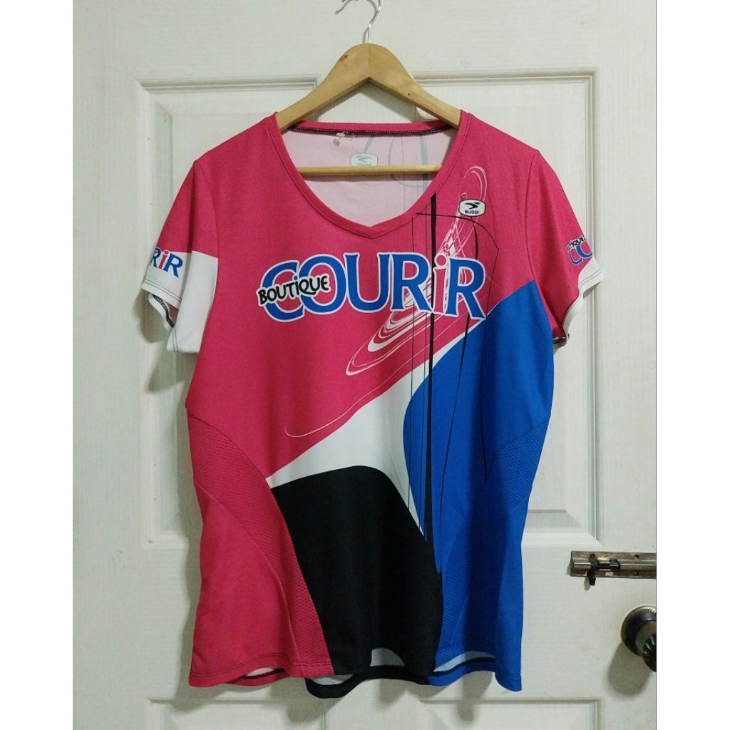 เสื้อยืดผ้ากีฬาแบรนด์ SUGOI