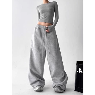 [Sporty Solid Color Two-Piece Set]เสื้อยืดแขนยาวผู้หญิงสไตล์เรียบง่ายและกางเกงขากว้างลำลอง ชุดสองชิ้นสีพื้น