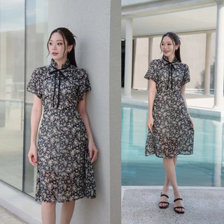 Floral เดรสคอระบาย ลายสวยมาก