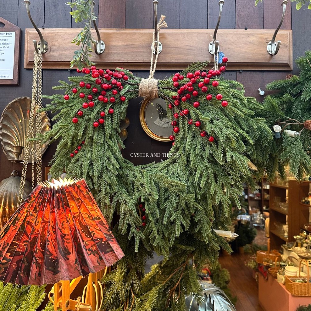 ခရစ်စမတ်ပန်းအကြီး (Wreath) အရွယ် 60cm | ခရစ်စမတ်ဟရီ 60cm (ပုံစံ ၂ မျိုးရှိ) အိမ်/တံခါးအလှဆင်