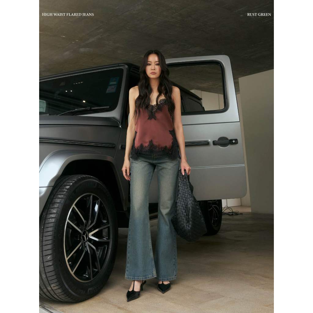 Fabrique.co - High waist flared jeans กางเกงยีนส์เอวสูง กางเกงขาม้า