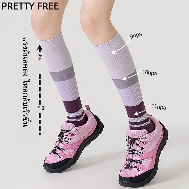 PRETTY FREE ถุงเท้ายาวถึงเข่าสไตล์เกาหลีสีลูกกวาดแฟชั่นผ้าฝ้ายถุงเท้าผู้หญิง
