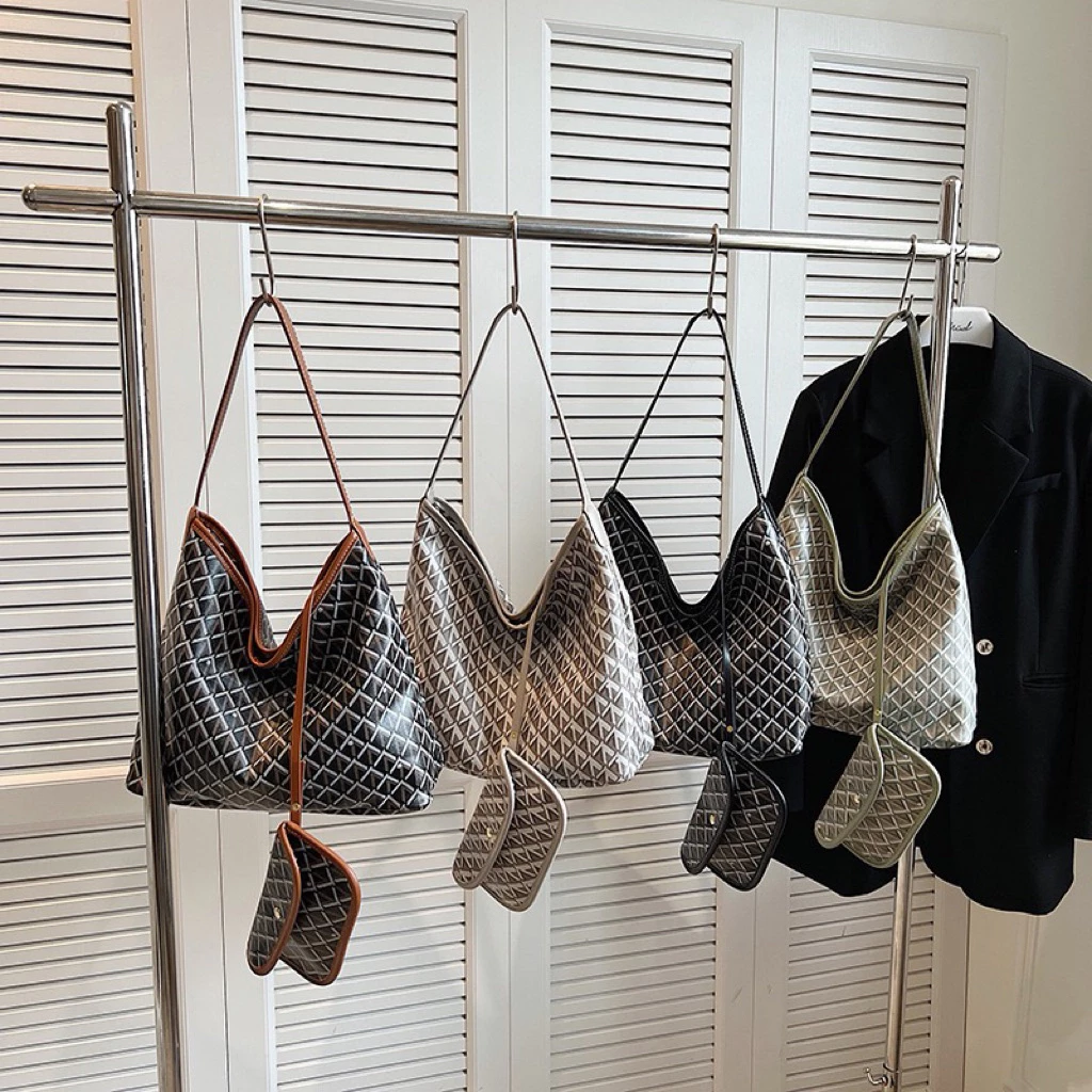 ✅พร้อมส่ง✅ กระเป๋าHobo bagขนาดใหญ่ หนังPUอย่างดี มีซิปใส่ของได้เยอะ