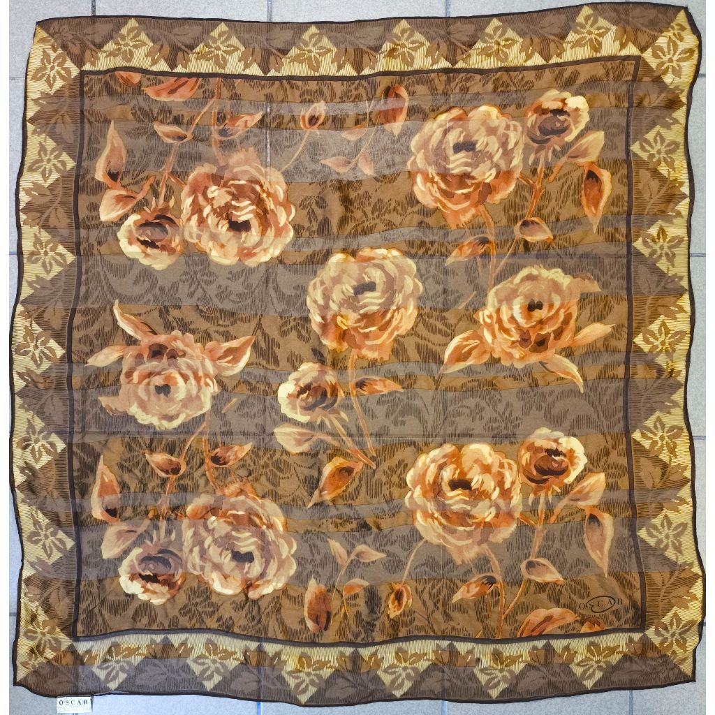 OSCAR Oscar de la Renta Silk Scarf Brown Floral Size 30 นิ้ว