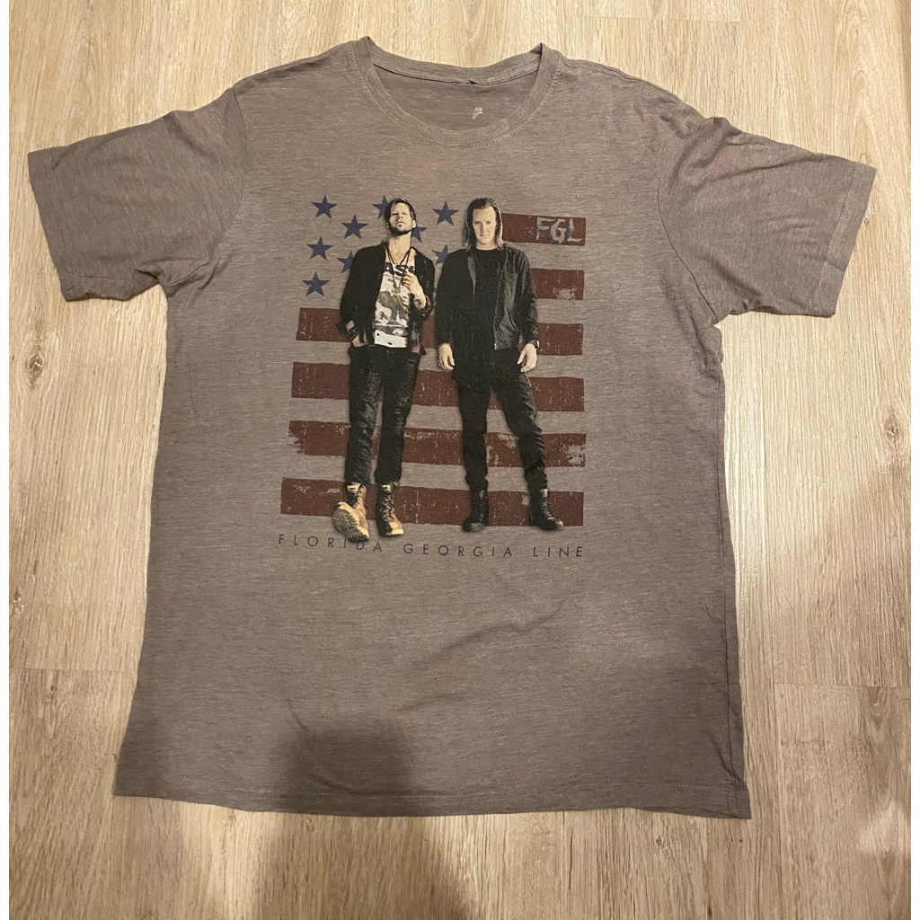 รหัสA1 Vintage T-Shirt -FGL Florida Georgia Line Tour ขนาด: อก 38นิ้ว ยาว 26นิ้ว  ตำหนิ: - ราคา: 350