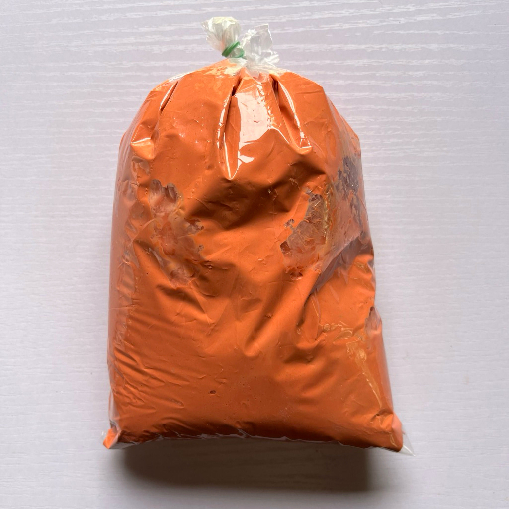 ปูนแดง เนื้อเนียน นำไปทำขนม ทาต้นไม้ น้ำหนัก 1 กิโลกรัม( สินค้าพร้อมจัดส่ง)